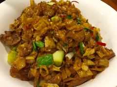 安化白椒小炒肉-三湘四水湖南特色餐厅(颐景公寓店)