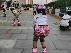 -米高蓝斯克国际轮滑中心(中铁建店)