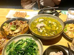 -十三式重庆江湖菜(金茂览秀城店)