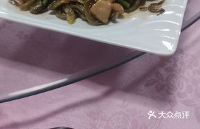 Watermelon and Pork Intestine Stir-fry