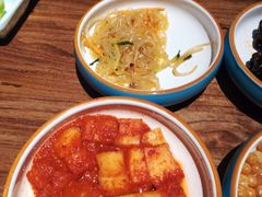 -明洞阿姨·韩式酱蟹烤肉·创意料理(三元桥店)