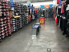 -迪卡侬(鲁泰大道店)