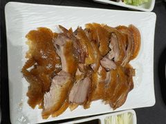 -艳阳天民俗村(公园路店)