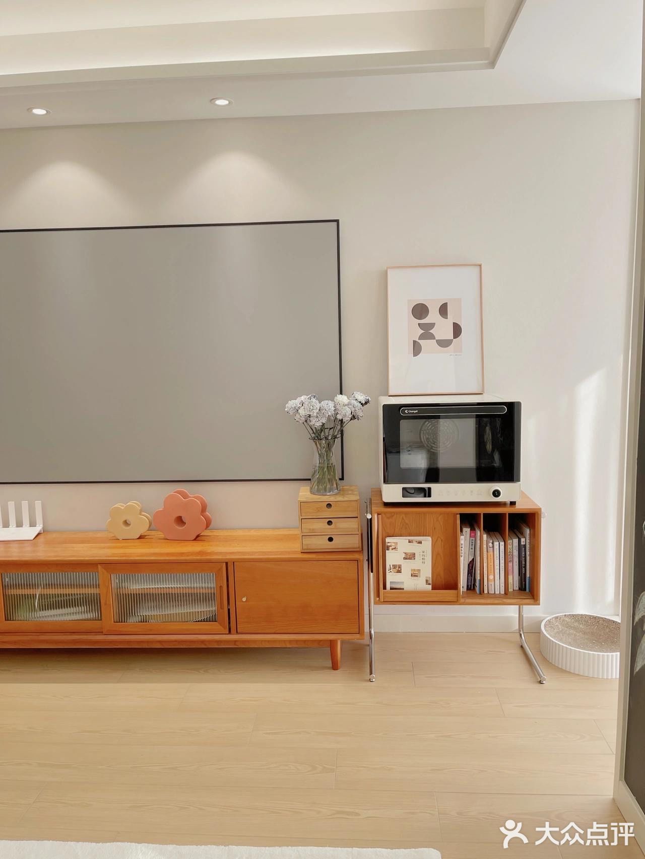 秋天的原木风客厅️暖暖的真好看！