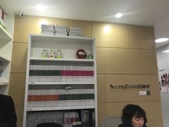 -岳辰齿科(浦东长泰店)