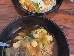 -万记麻辣烫国展总店