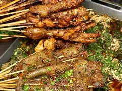 -何师烧烤Pro ·江湖川菜·小龙虾·精酿(太古里旗舰店)