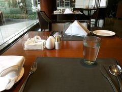 -岷山饭店-芝芝自助餐厅