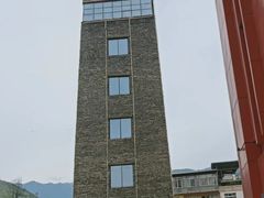 -四川汶川特大地震漩口中学遗址