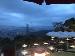 -草山夜未眠景观餐厅