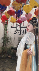 -一揽芳华汉服旗袍体验馆(拙政园店)