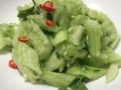 蒜泥黄瓜-老佛爷炭火蛙锅直营(清滨路总店)