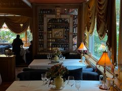 -火车头法国西餐厅