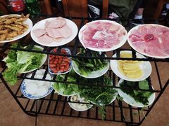 -东巴谷野生菌火锅餐厅