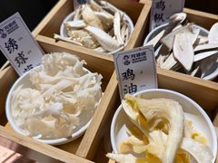 豪华野生菌拼盘-阿婆情腊排骨火锅·野生菌季(古城旗舰店)