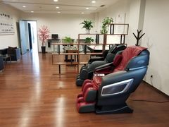 休息室-苏州鹏龙东昌奔驰4S店