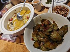 -聚鑫朋酸菜肥肠(九龙仓店)