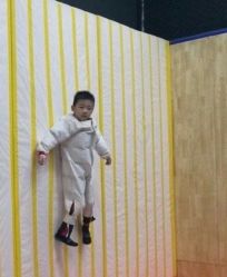 -蹦贝运动中心·蹦床·攀岩·闯关(龙岗店)