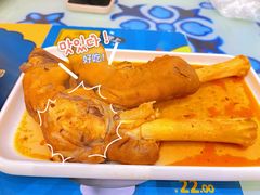 撒拉人家炖羊蹄-撒拉花儿·新疆菜·清真(太阳宫店)