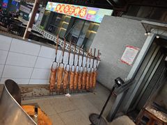 -三亚火车头万人海鲜广场