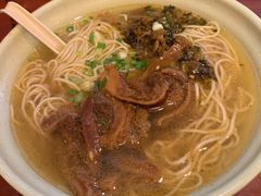 -佬钱湾仔(衣裳街店)