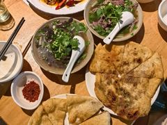 -大众跷脚牛肉馆·非遗传承单位(峨眉山店)