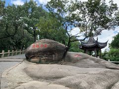 -灵岩山风景区