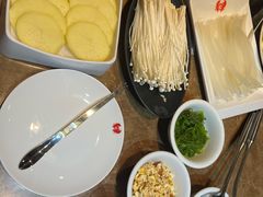 -七欣天香辣蟹火锅(上海安亭新源路店)