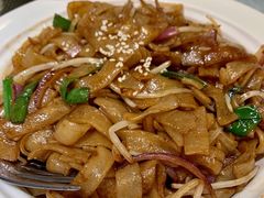 干炒牛河-新加坡瑞珍•海河观景餐厅