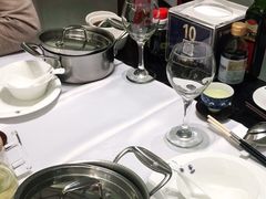 -红鼎豆捞·非遗鲍皇汤火锅(宝丰路店)