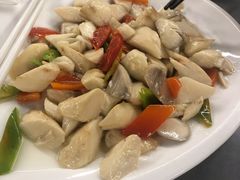 鸡纵炒青椒-蔼若春.传承三十年云南菜(金碧公园店)