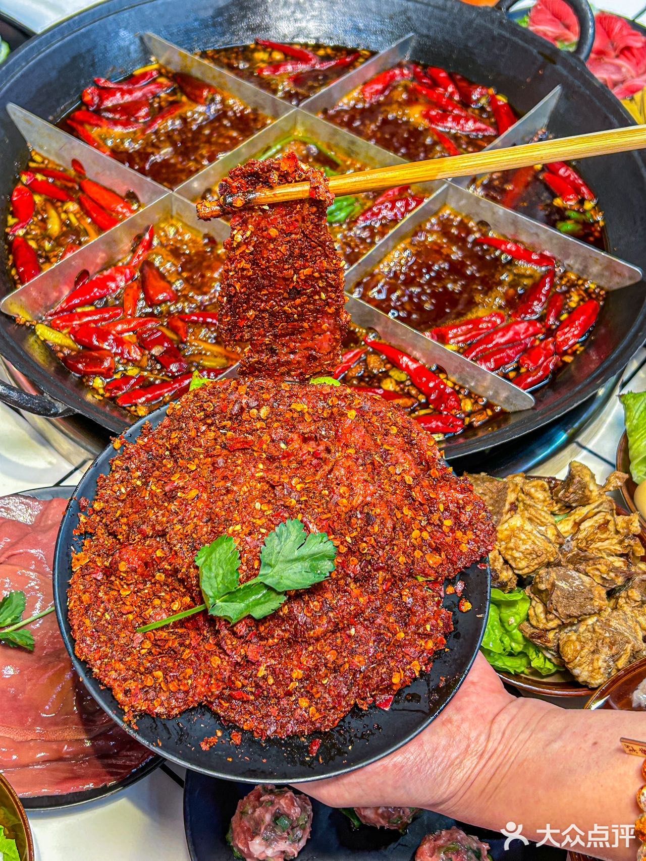 在重庆，本地人才知道 0元玩转这座城 重庆九街