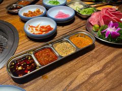 -明洞阿姨·韩式酱蟹烤肉·创意料理(三元桥店)