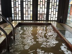 -裕龙汤泉