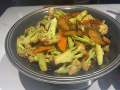 -乔家小院•非遗驴肉•本地小海鲜(滨河路店)
