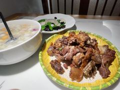 -荷塘秋月·本帮江浙菜(国权路店)