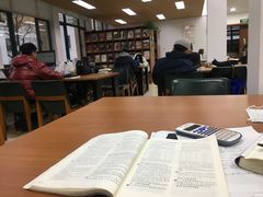 -上海市静安区图书馆(新闸路馆)
