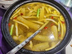 松茸鸡汤-望乡楼上海菜(日月光店)