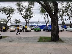 -皇家田广场(อนุสาวรีย์ทหารอาสา)