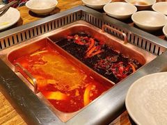 -老牌坊云南鱼豆花火锅(爱建店)
