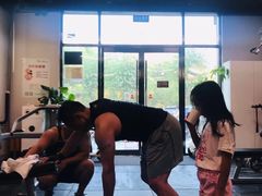 -享受健身·美体塑形馆