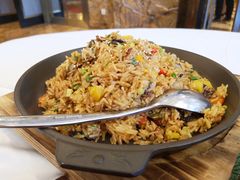 砂锅鳗鱼炒饭-名苑皇宫酒家(来魅力壁画村店)