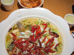 -江渔儿酸菜鱼专门店(明珠广场店)