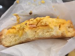 滑蛋乳酪云朵汤种吐司-肯德基(丽水万地店)