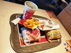 -麦当劳(江湾镇店)
