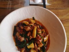 吃饵块的烧鸡-隔壁老王·家常云南菜(花巷店)