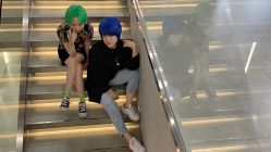 -变画·发型STUDIO