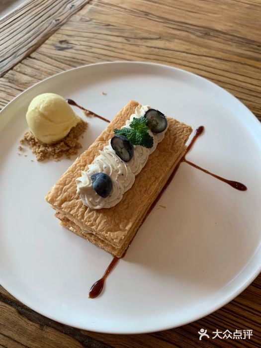 Vanilla Specialty Coffee(八大关店)伯爵茶拿破仑图片