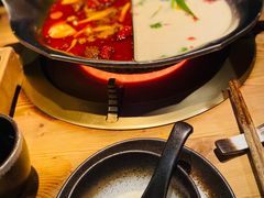 -湊湊火锅·茶憩(杭州湖滨银泰in77店)