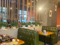 卡座-川东长筷子耗儿鱼(万象润街店)